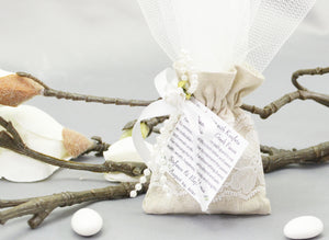 Romantic Lace & Pearls Wedding Favor